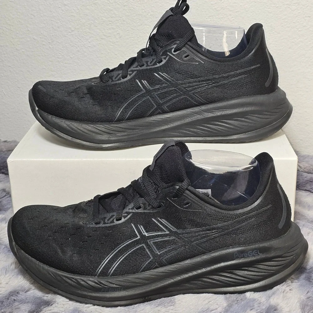 EUC Asics‎ Gel-Cumulus 26 Triple Black Running Shoes Women Size 10